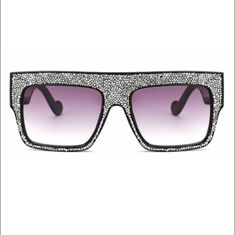 SALE🔥🔥🔥🔥Luxury Crystal Sunglasses 😎